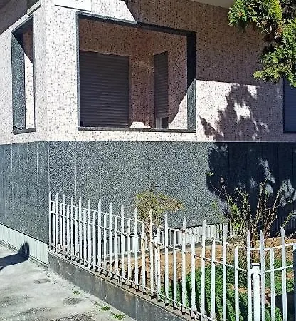 بيت ضيافة Bernini Metro Affittacamere *