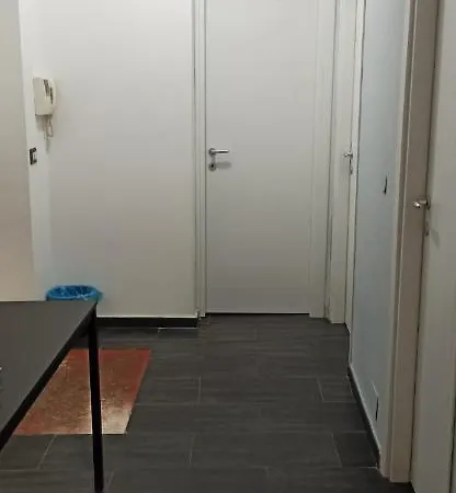 بيت ضيافة Bernini Metro Affittacamere *