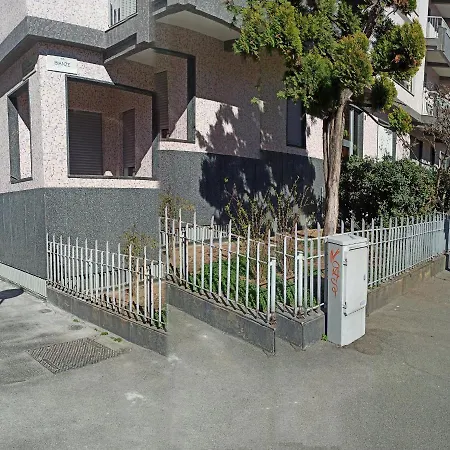 Bernini Metro Affittacamere * Torino